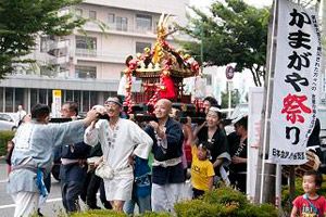 7月13日(土)に「かまがや祭り」を開催しました。